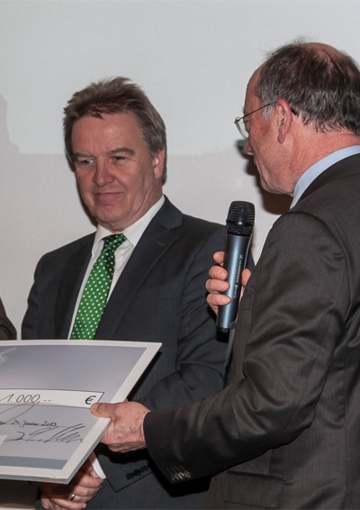 98fdc3265bfa7288cc6112ee2171482a